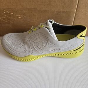 Ecco Men's Light Gray and Neon Yellow Golf Shoes.